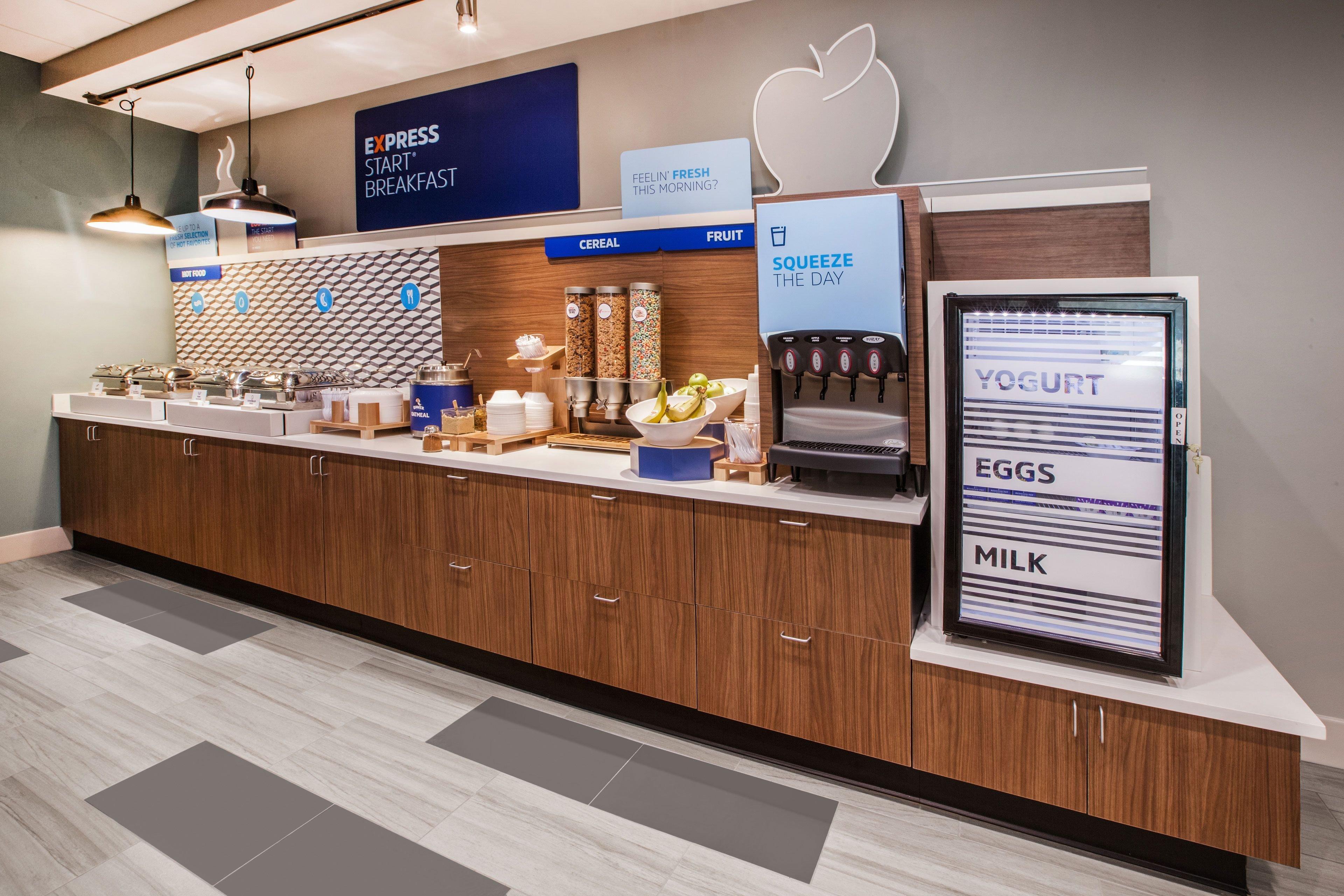 Holiday Inn Express And Suites Tampa I-75 At Bruce B. Downs By Ihg Dış mekan fotoğraf
