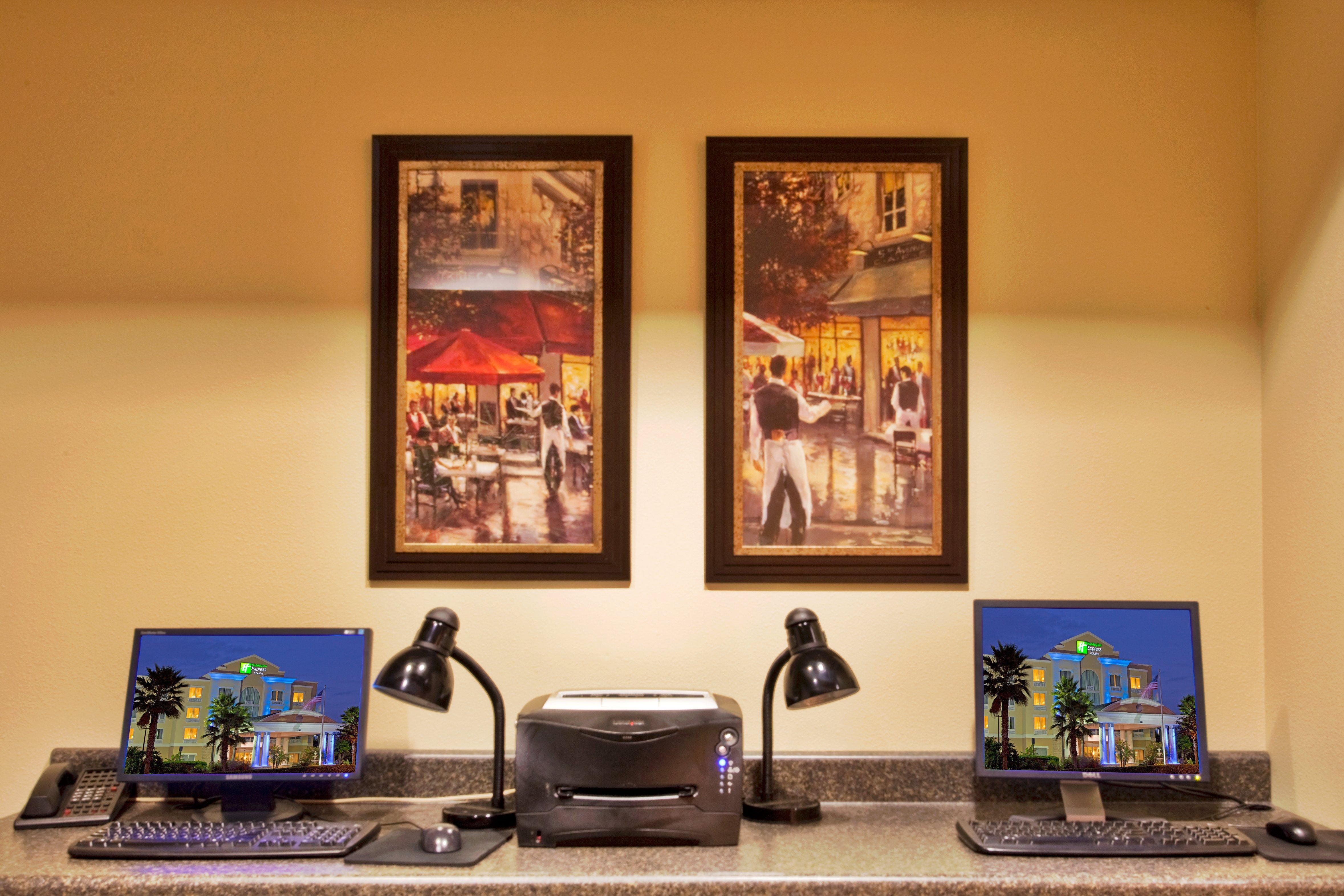 Holiday Inn Express And Suites Tampa I-75 At Bruce B. Downs By Ihg Dış mekan fotoğraf