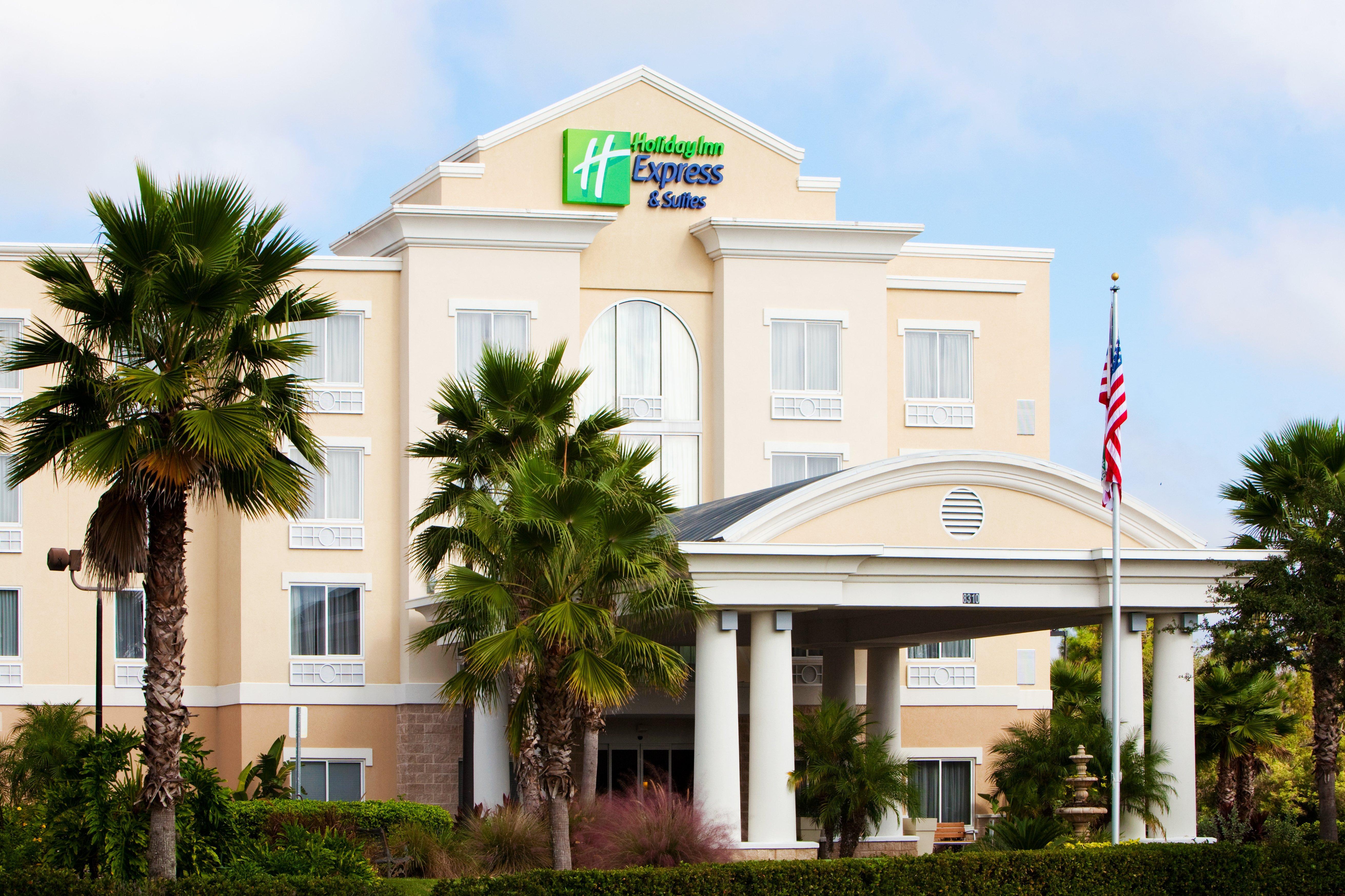 Holiday Inn Express And Suites Tampa I-75 At Bruce B. Downs By Ihg Dış mekan fotoğraf