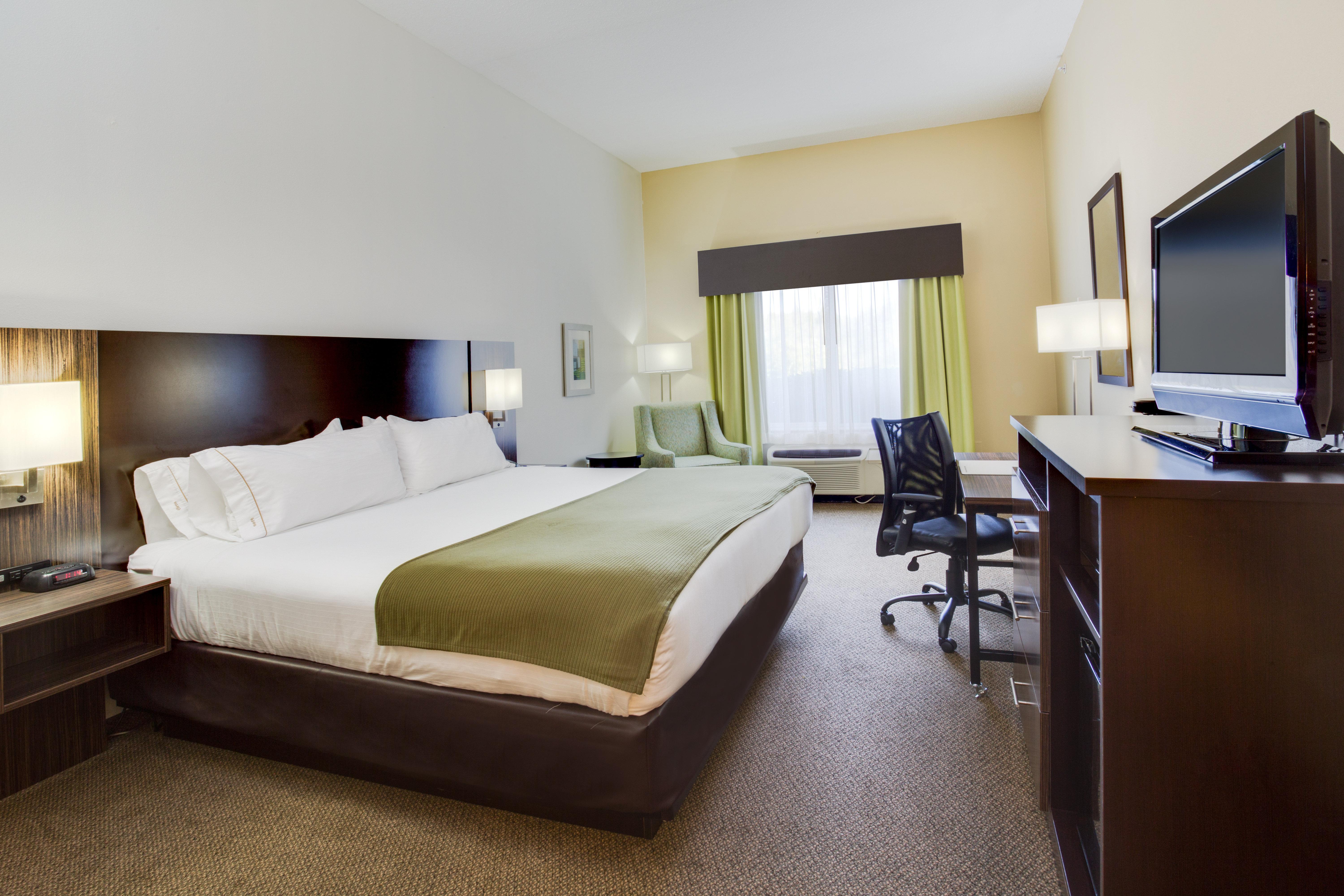 Holiday Inn Express And Suites Tampa I-75 At Bruce B. Downs By Ihg Dış mekan fotoğraf