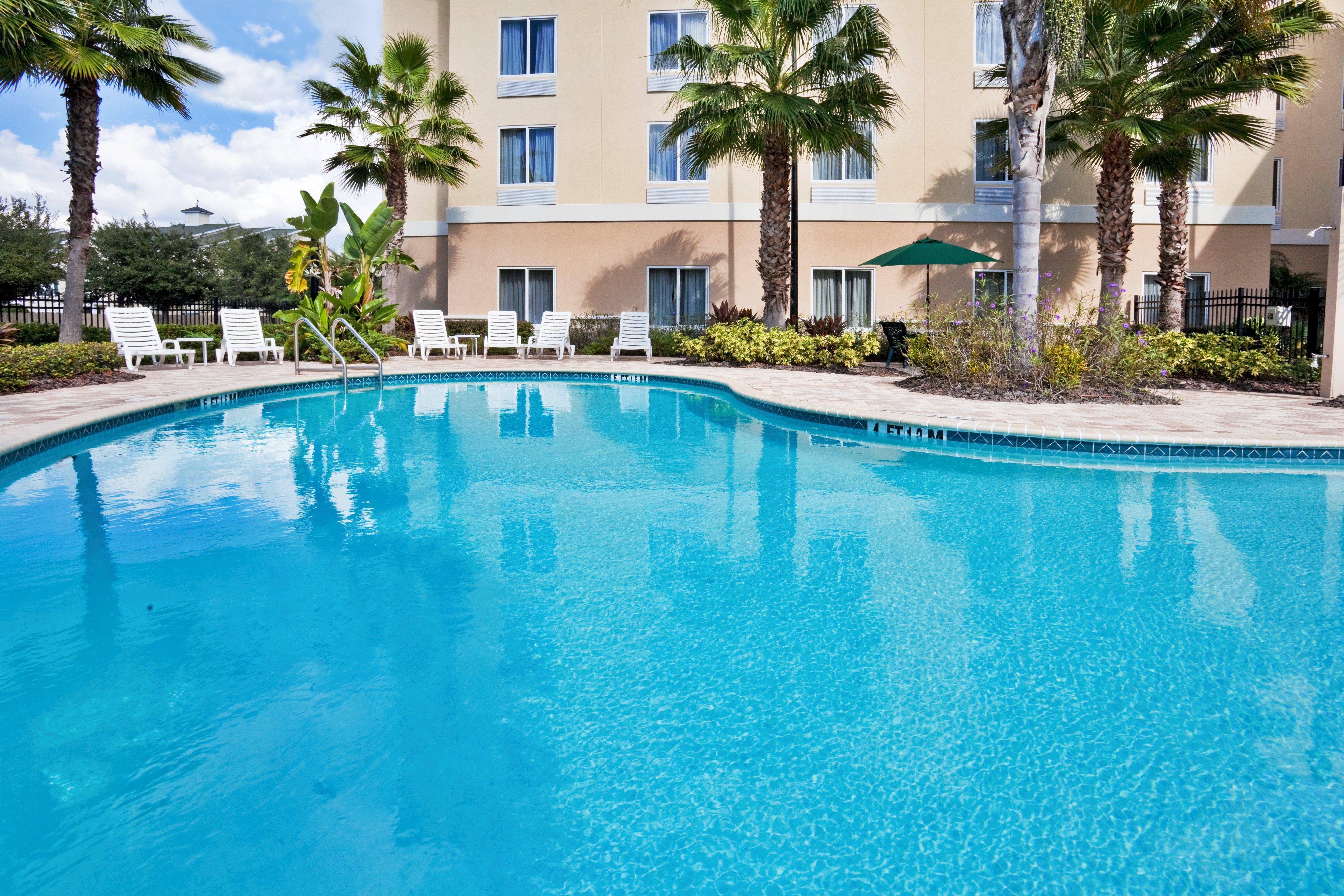 Holiday Inn Express And Suites Tampa I-75 At Bruce B. Downs By Ihg Dış mekan fotoğraf